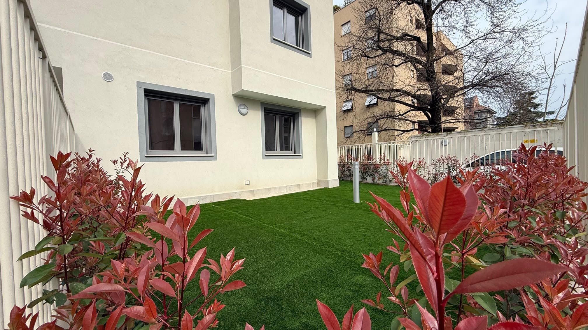 Monolocale con giardino in Monza